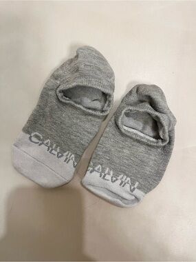 Calvin Klein Light Gray Low-Cut No-Show Athletic Socks - Pair
